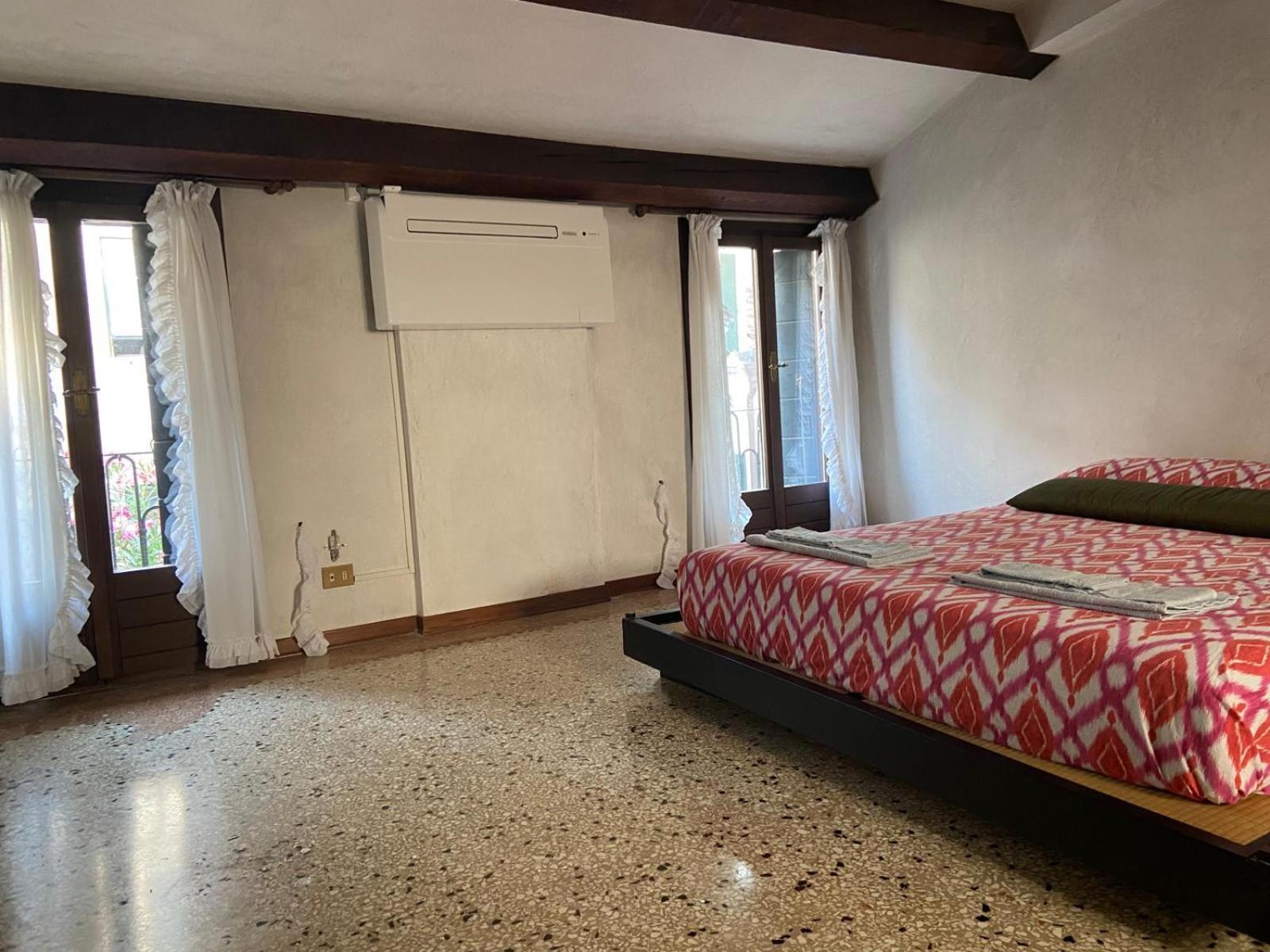 Cosy Apt For 6 Pp Between San Marco And Rialto Bridge Apartamento Veneza Exterior foto